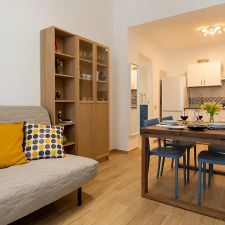 Oggi Apartman *